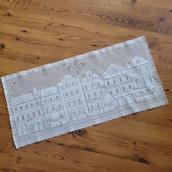 VTG Great Bay Lace Co Runner Liechtenstein Made - Rainbow Row - Picture 8 of 10